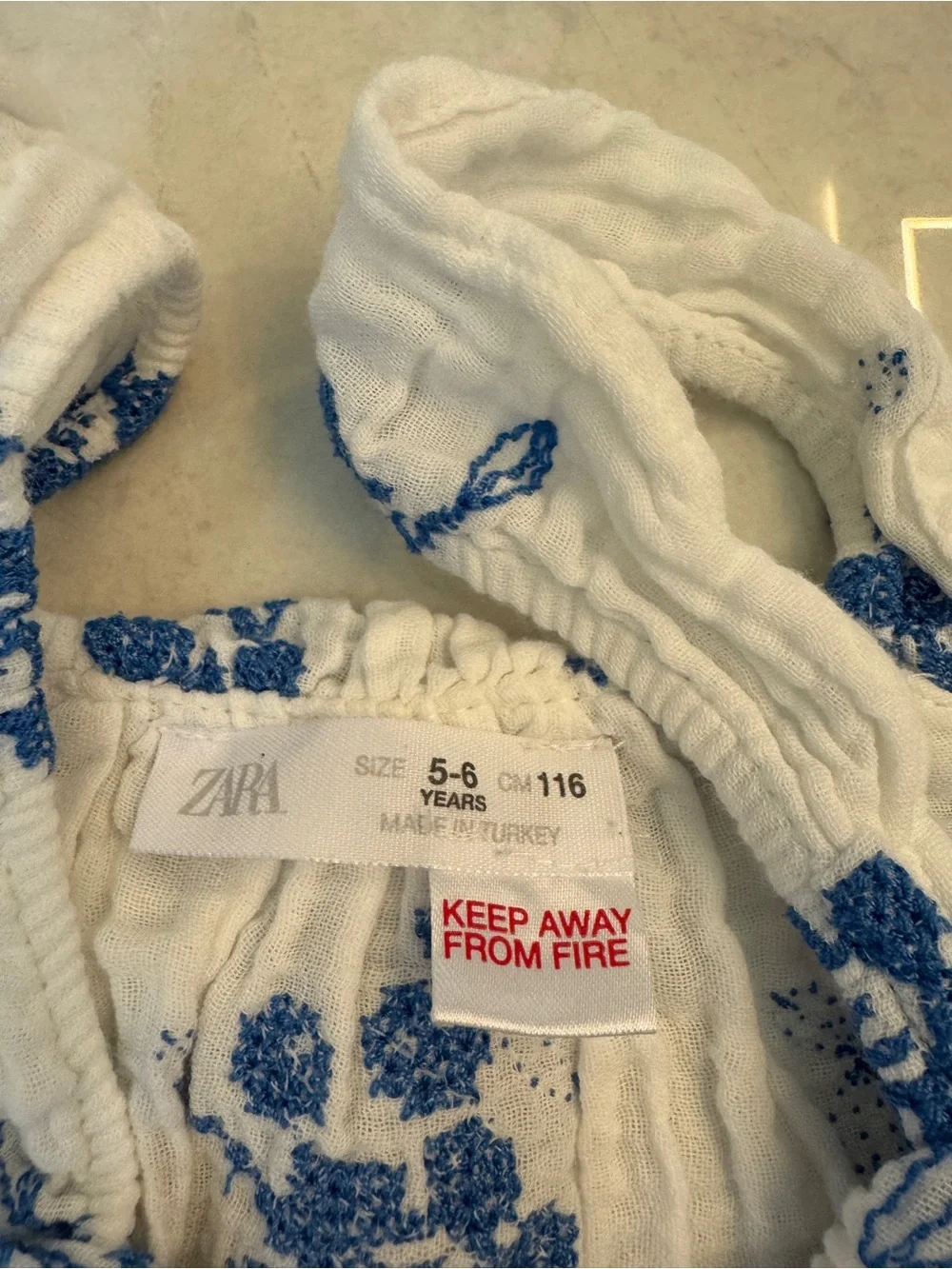 Zara lightweight white